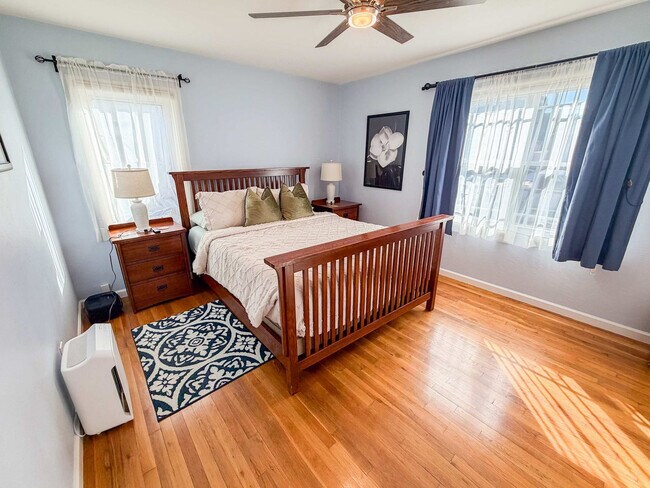 Building Photo - 16018 Windsor Dr