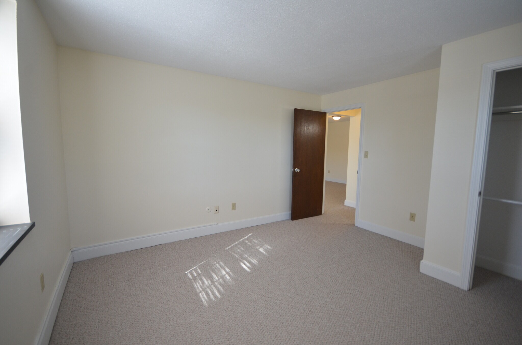 Building Photo - 3 Brattle Dr