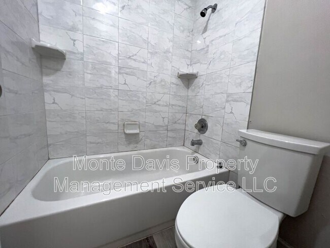 Building Photo - 2306 Fuzz Fairway