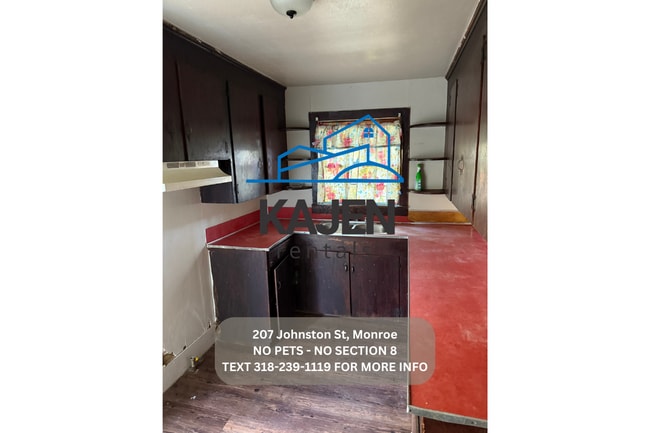 Building Photo - 207 Johnston St