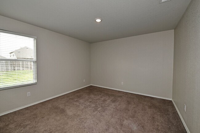 Building Photo - 7927 Dovers Den
