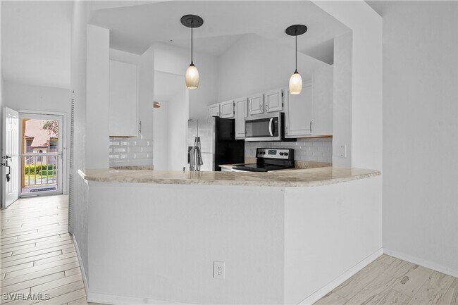 Building Photo - 9851 Costa Mesa Ln
