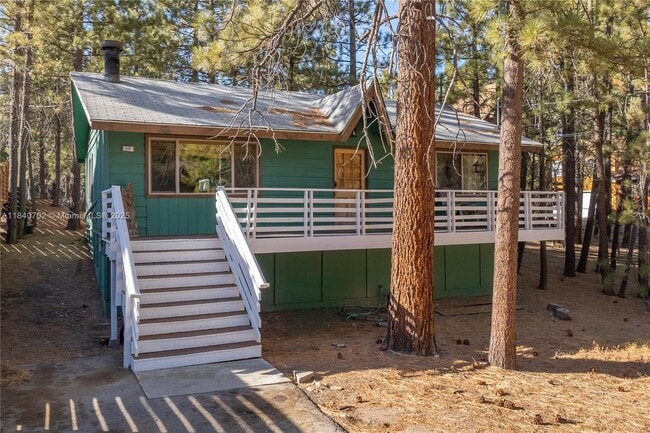Primary Photo - 448 Quail Dr