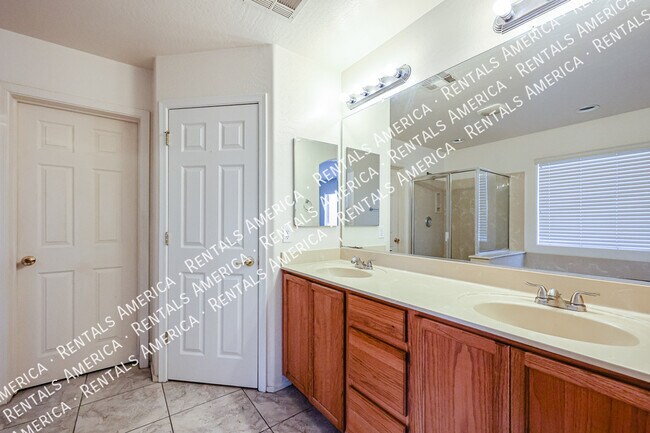 Building Photo - 21004 N Sansom Dr