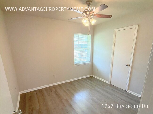 Building Photo - 4767 Bradford Dr