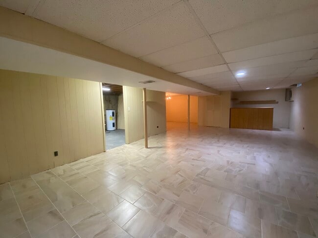 Building Photo - 440 CONGRESS Ct