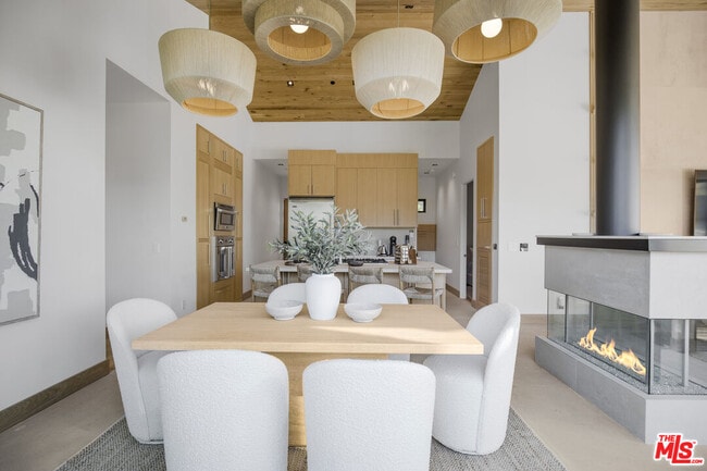 Building Photo - 1754 Lechusa Rd