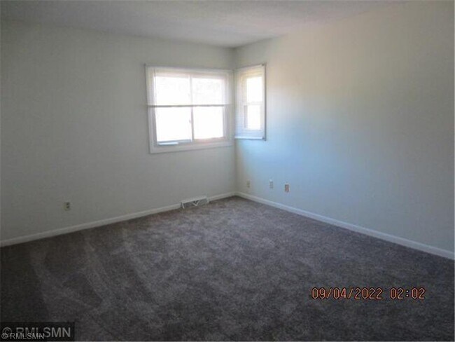 Building Photo - 7908 Beard Ave N
