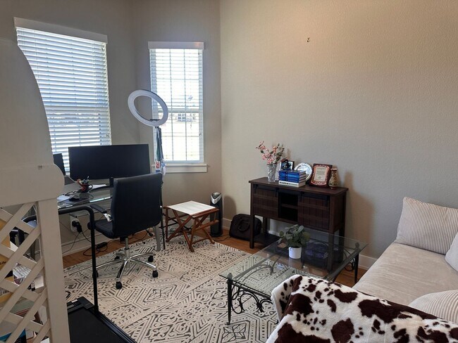 Building Photo - LAKE FRONT PROPERTY!  4/3/2; FULLY  FURNISHED