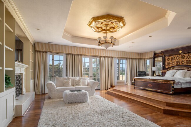 Building Photo - 459 Flores De Oro