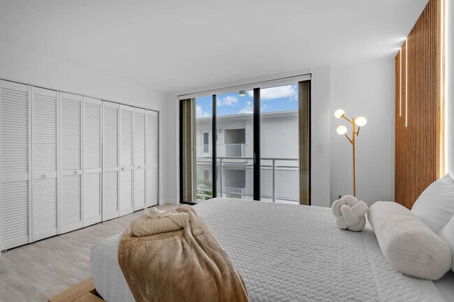 Building Photo - 468 Golden Isles Dr