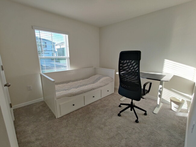 Building Photo - 3210 Suncoast Plains Dr