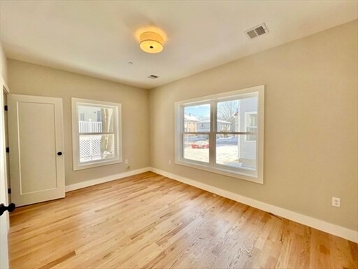 Building Photo - 140 Arlington St