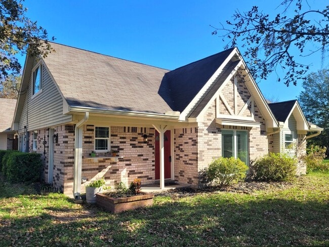 Primary Photo - 1640 Scroggins Ln