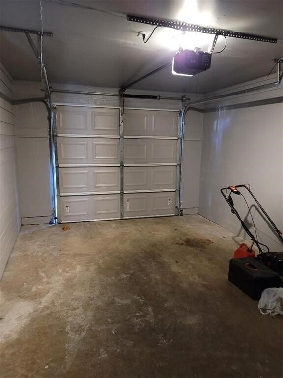 Building Photo - 9103 Slayton Dr