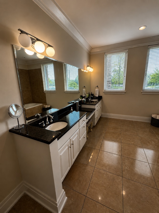 Building Photo - Luxury Lowcountry Waterfront Living at The Tides