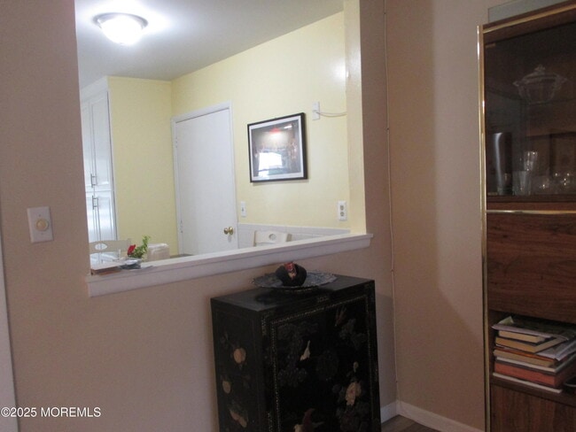 Building Photo - 496A Thornbury Ct
