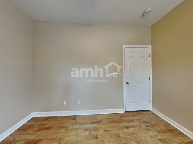 Building Photo - 103 Ridgeview Trce