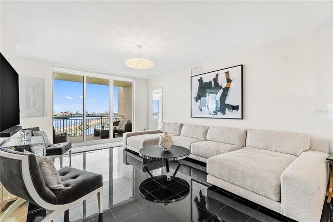 Building Photo - 331 Cleveland St