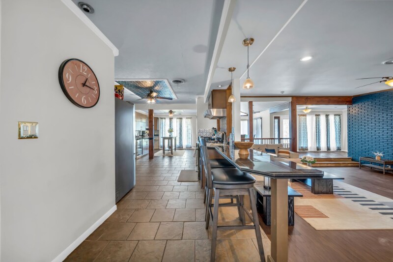 Building Photo - 5111 Ashwood Dr