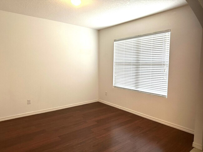 Building Photo - 16832 Citrus Pkwy
