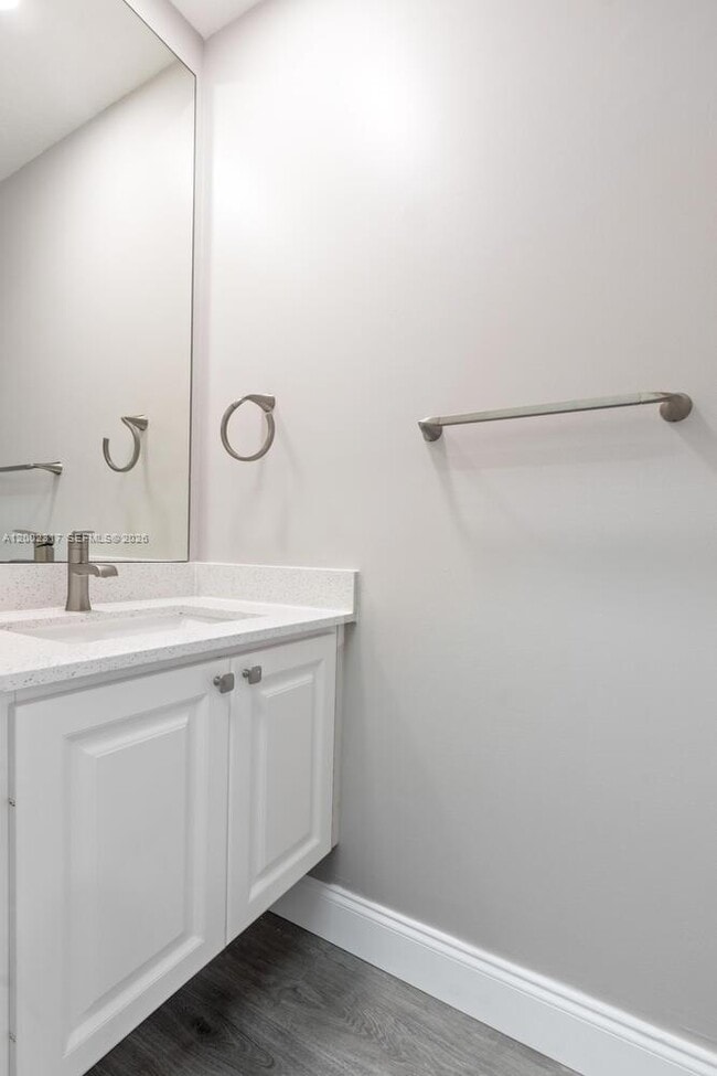 Building Photo - 152 Santa Barbara Way