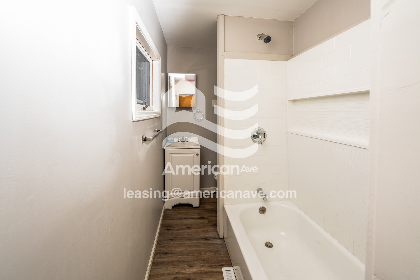 Building Photo - 306 W Matson Ave