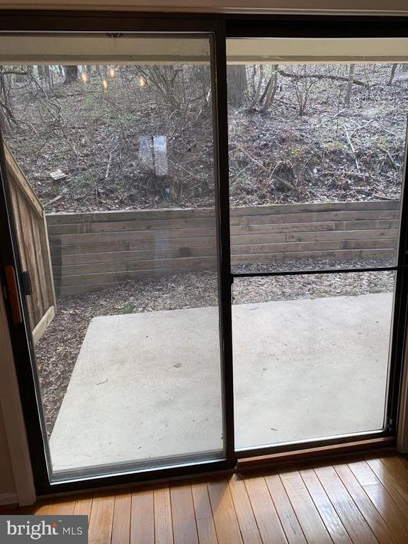 Building Photo - 468 Lynetree Dr