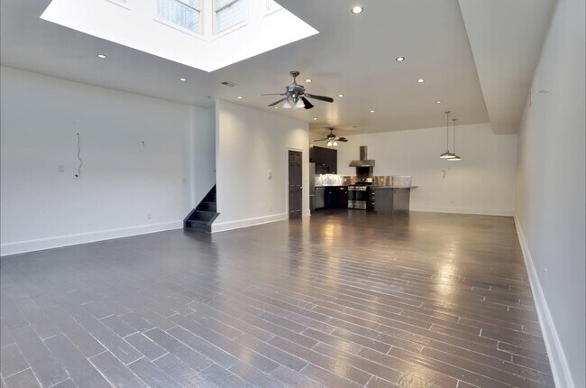 Building Photo - 115 Sherman Ave