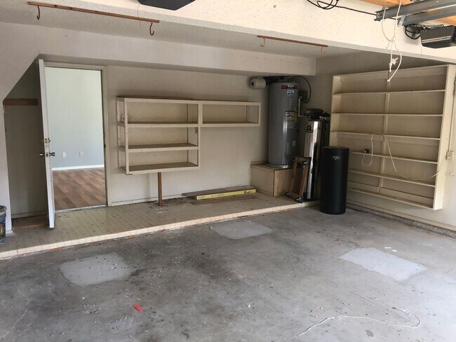 Building Photo - Amazing Location in Carrollton!!