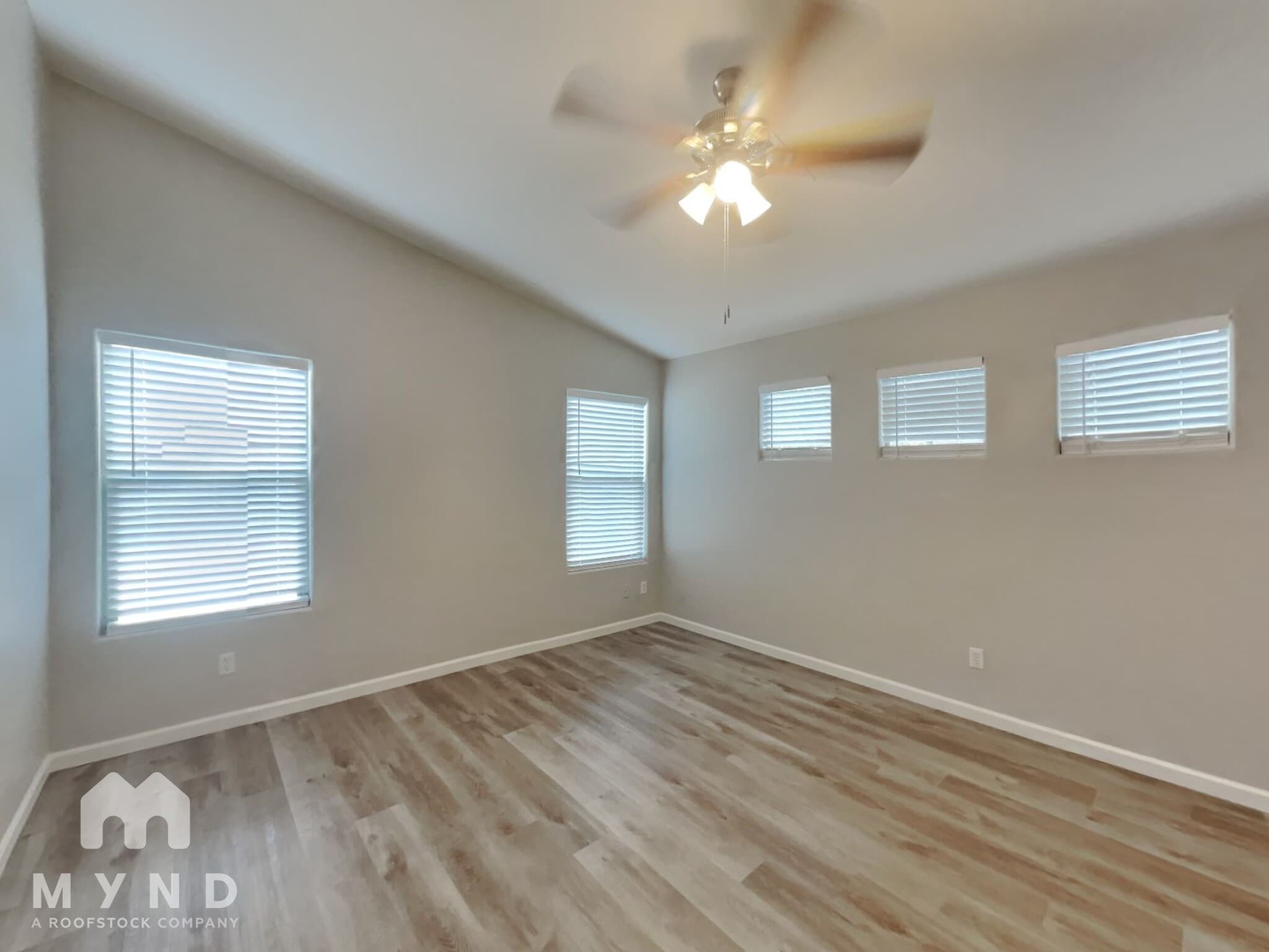 Building Photo - 2922 W Jasper Butte Dr
