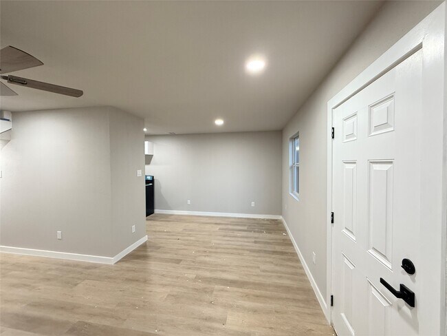 Building Photo - 3268 Holman St