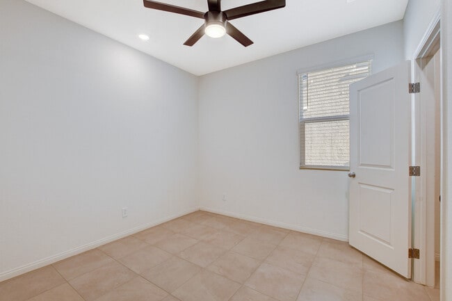 Building Photo - 8439 Vacarez Dr