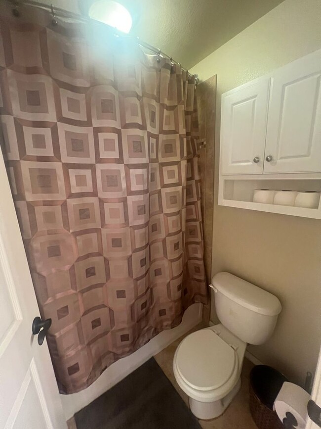 Building Photo - NICELY FURNISHED 2 BED/2 BA CONDO AT SUNRI...