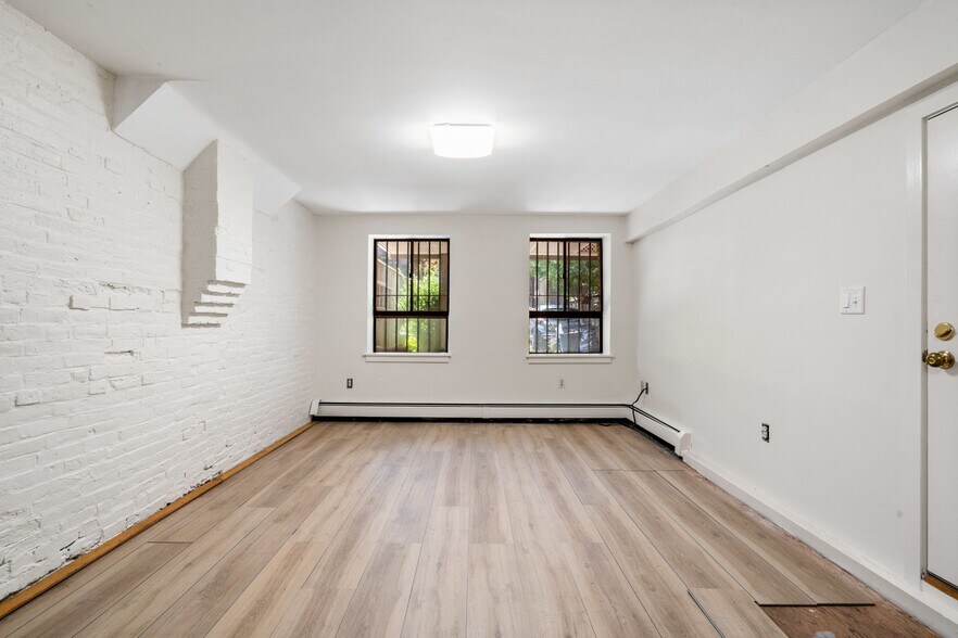 Building Photo - 24 Braddock Park