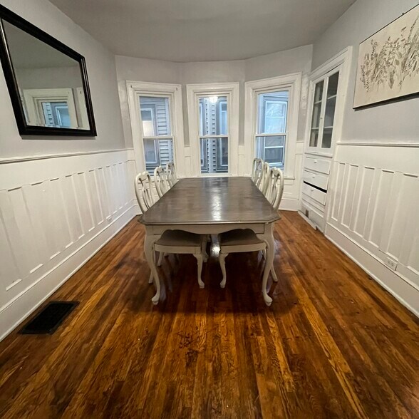 Building Photo - 580 Potomac Ave