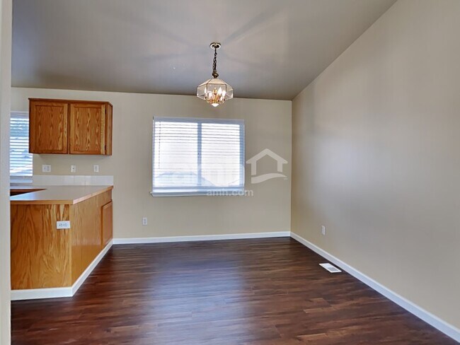 Building Photo - 5725 209th St E