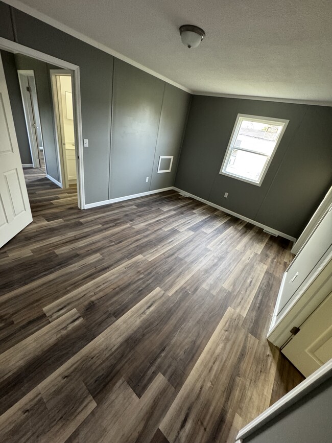 Building Photo - Airfield Acres - Lot 21