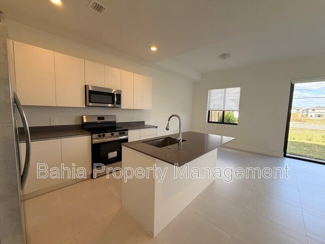 Building Photo - 18977 SW 344th Ter