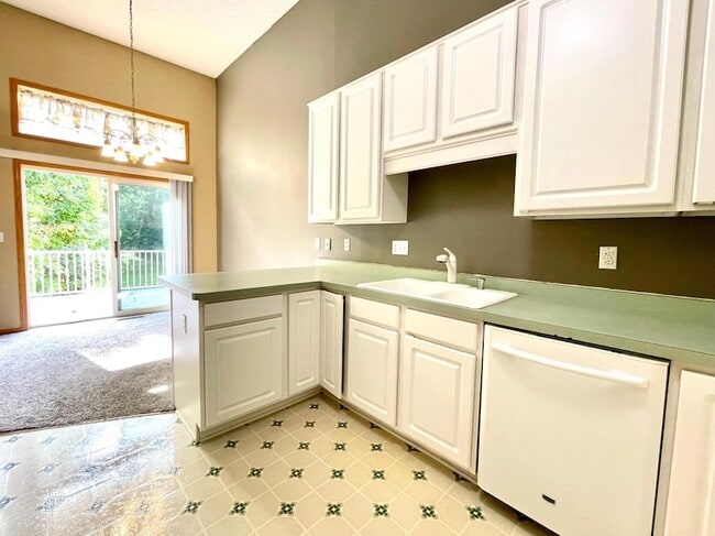 Building Photo - 7414 Bolton Way