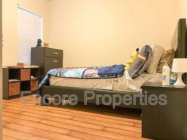 Building Photo - 8417 Whisper Ridge Pl