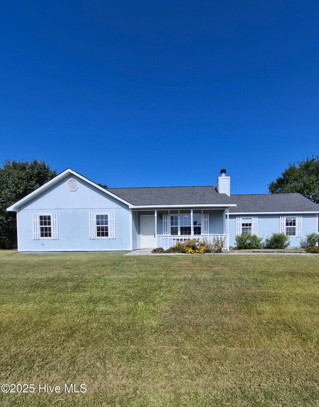 Primary Photo - 204 Zachary Ln