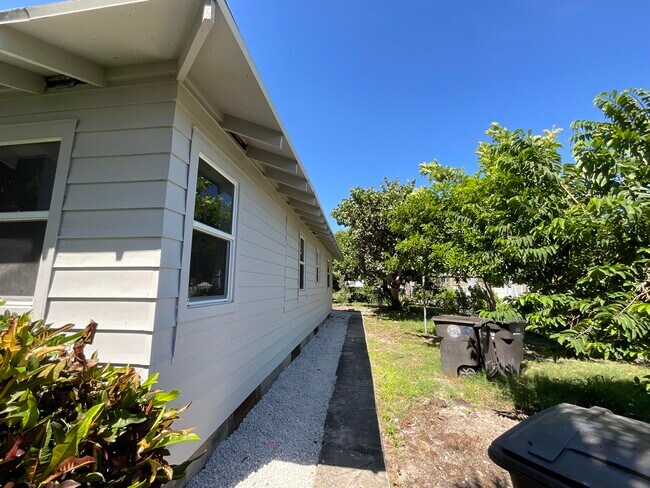 Building Photo - 700 Tallapoosa St