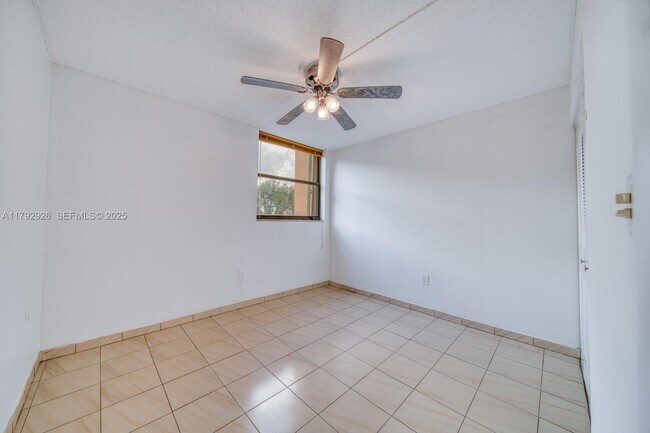 Building Photo - 9440 W Flagler St