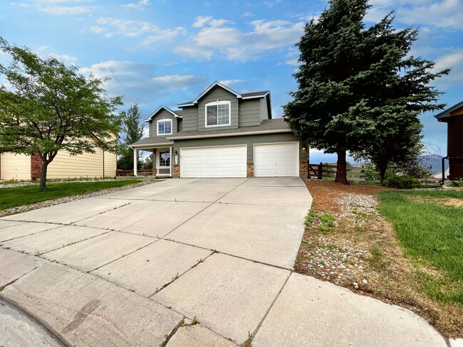 Building Photo - 236 Oxbow Dr