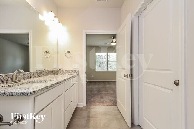 Building Photo - 477 Yoshino Cherry Dr