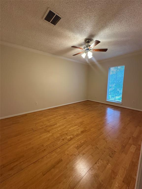 Building Photo - 10730 Briar Forest Dr