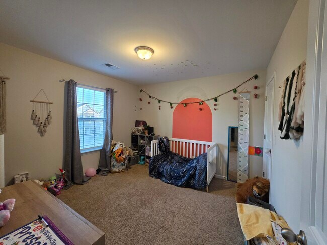 Building Photo - 147 Niblick Dr