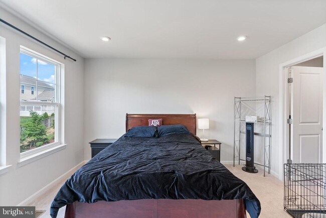 Building Photo - 18277 Summit Pointe Dr