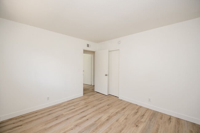Building Photo - COSTA MESA: 3 Bedroom Single Story Home with a Pool